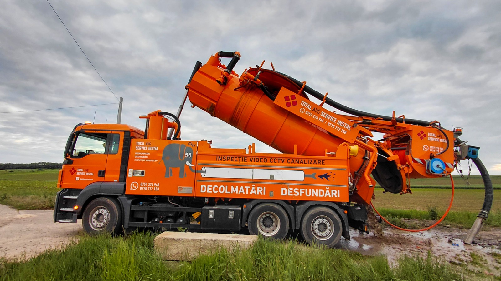 Desfundare canalizare suceava vidanja - vidanjare Suceava